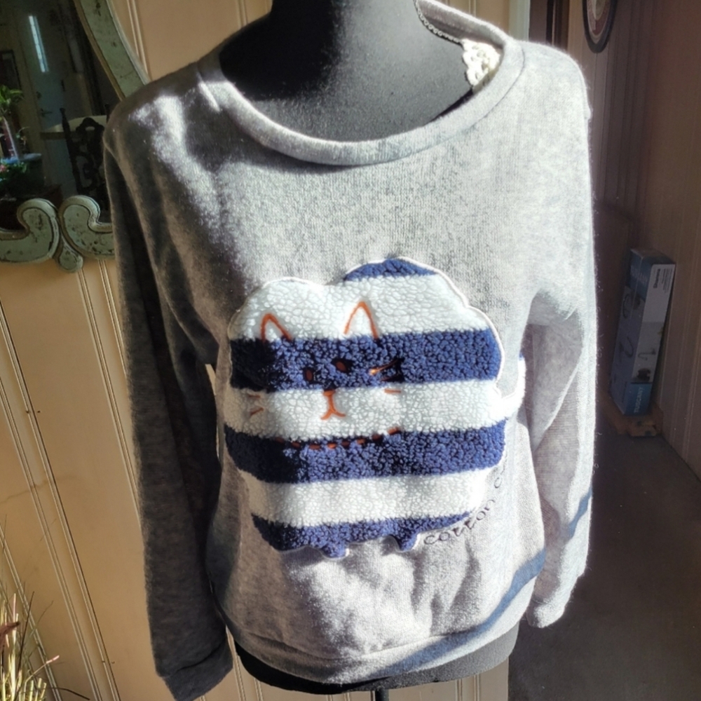 ESTACOT women size MEDIUM cotton cat sweate-grey